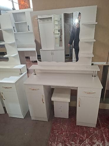 Офисная мебель: Туалетный столик, Новый, С зеркалом, цвет - Белый, ЛДСП — 4