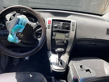 Hyundai Tucson 2009 — разбор на запчасти Разбирается целиком — 5
