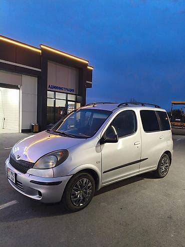 GAC: Toyota Funcargo: 2003 г., 1.5 л, Механика, Бензин, Универсал — 1