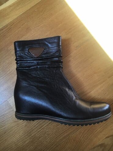 Осенние сапожки кожаные коричневого цвета. Новые. Размер 37