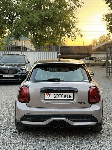 радиато: Mini Cooper S: 2022 г., 2 л, Автомат, Бензин, Хэтчбэк — 9