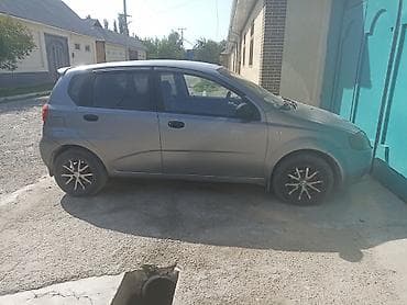 Chevrolet Kalos: 2007 г., 1.6 л, Механика, Бензин, Хэтчбэк