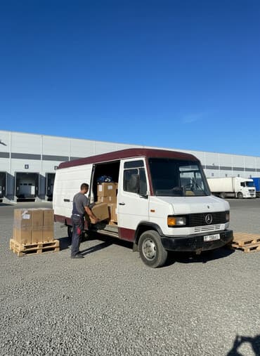 купить грузовой автомобиль с манипулятором бу: Mercedes-Benz T1: 1988 г., 4 л, Механика, Дизель, Фургон — 1