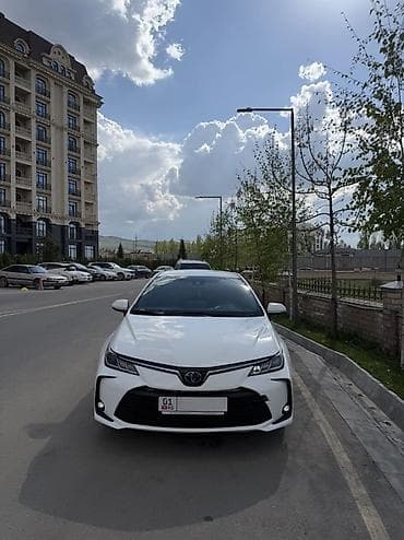 Toyota Corolla: 2019 г., 1.8 л, Автомат, Гибрид, Седан at lalafo.kg Toyota Corolla: 2019 г., 1.8 л, Автомат, Гибрид, Седан