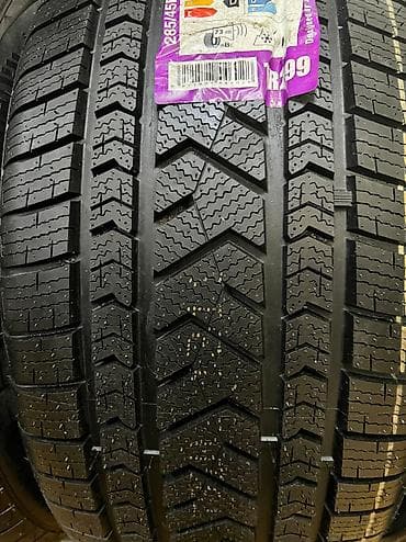 10 00r20: Зимняя китайская шина. Фирма Tourador made in China. Новые. Размер — 3