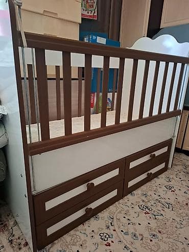 bunk bed: Детская кроватка с маятниковым механизмом и выдвижными ящиками — 4