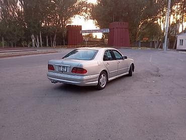 Mercedes-Benz E-Class: 2001 г., 3.2 л, Автомат, Бензин, Седан — 3