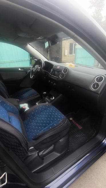 bid e2: Volkswagen Tiguan: 2011 г., Кроссовер — 4