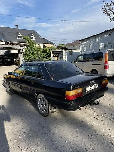 mazda 3: Audi 100: 1989 г., Механика, Седан — 6