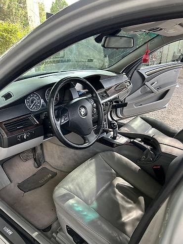 geely galaxy e5: BMW 5 series: 2010 г., 3 л, Автомат, Бензин, Седан — 9