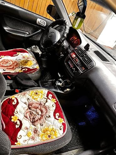 Транспорт: Honda Civic: 1998 г., Седан — 5