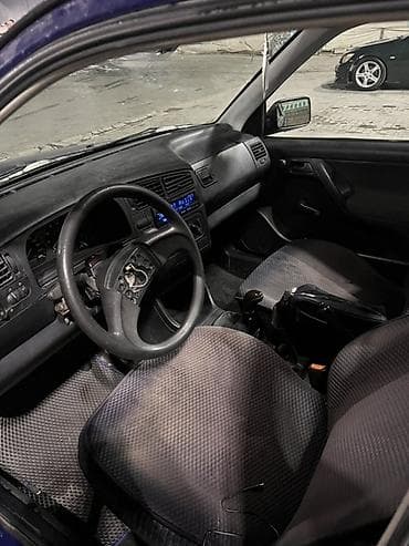 купить вента: Volkswagen Golf: 1995 г., Механика, Бензин, Хэтчбэк — 6