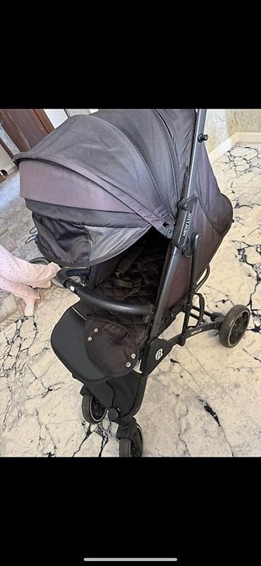 коляски new lux: Прогулочная коляска Knowledge New Lux (черная) - Легкая складная — 1