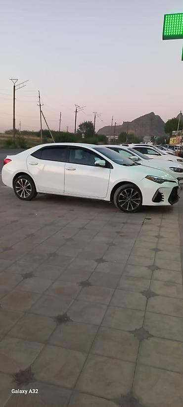 Транспорт: Toyota Corolla: 2019 г., 1.8 л, Автомат, Седан — 10
