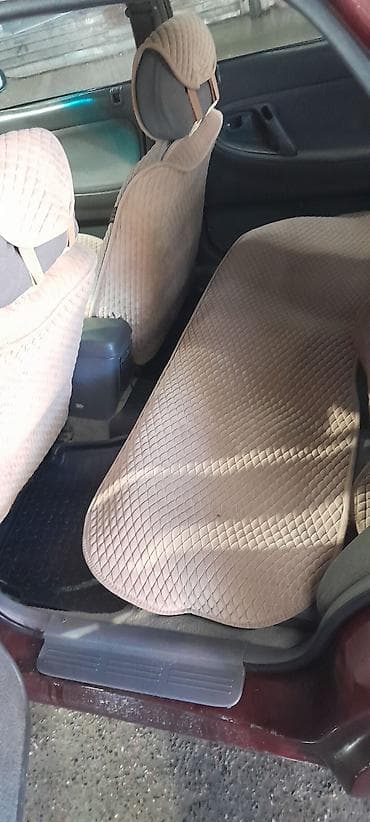 mazda 326: Mazda 626: 1994 г., 2 л, Ручные, Бензин, Лифтбек — 3