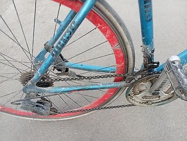 Городской/шоссейный велосипед с стальной рамой. Характеристики: -