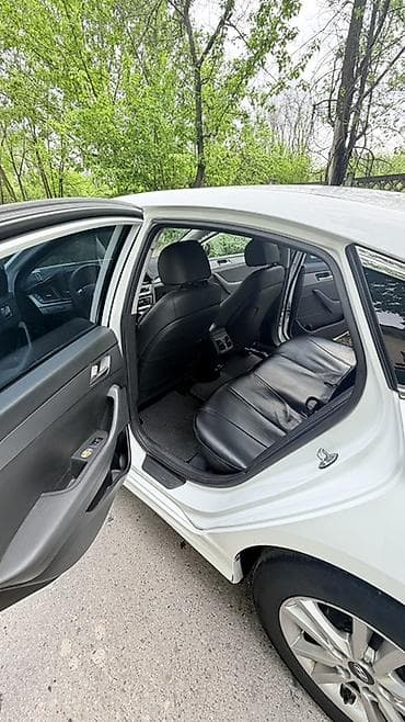 lada largus: Hyundai Sonata: 2019 г., Автомат, Бензин, Седан — 7