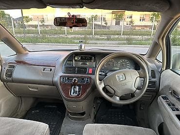 camry 75: Honda Odyssey: 2001 г., 2.3 л, Автомат, Газ, Минивэн — 4
