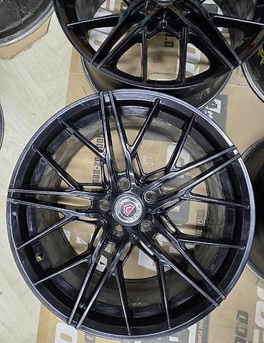 vossen r18: Литые Диски R 19 Vossen, Комплект, отверстий - 5, Б/у — 5