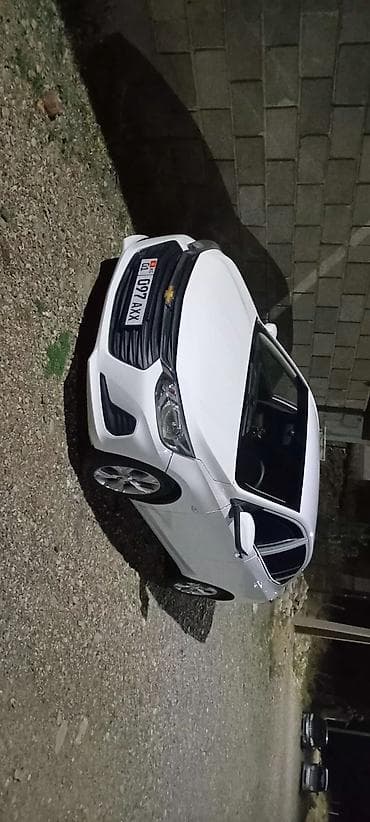 Транспорт: Chevrolet Onix: 2020 г., 1 л, Автомат, Бензин, Седан — 3