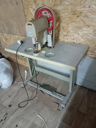 Оборудование для швейных цехов: Промышленное оборудование для швейного цеха 1) Нож раскройный — 1