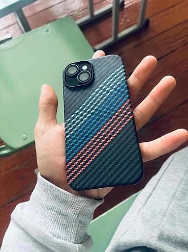 iphone 15 купить: IPhone 15, Б/у, 256 ГБ, Черный, Зарядное устройство, Защитное стекло, Чехол, 88 % — 1