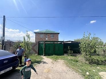 продаю фермы: Продаётся участок с двухэтажным кирпичным домом и хозяйственными — 1