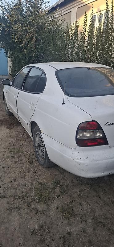 Daewoo Leganza: 1998 г., Седан — 5