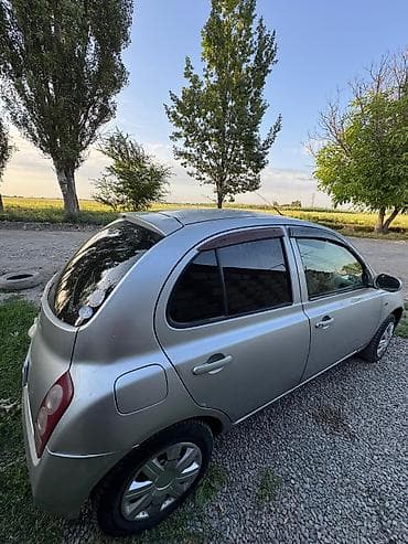 q 7: Nissan March: 2002 г., 1.3 л, Автомат, Бензин, Хэтчбэк — 3