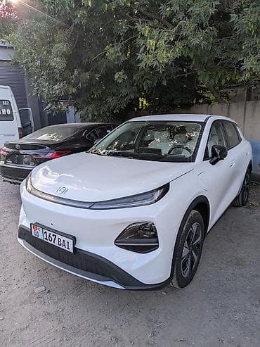 jaecoo j8: Changan Qiyuan Q05: 2025 г., Автомат, Электромобиль, Кроссовер — 1