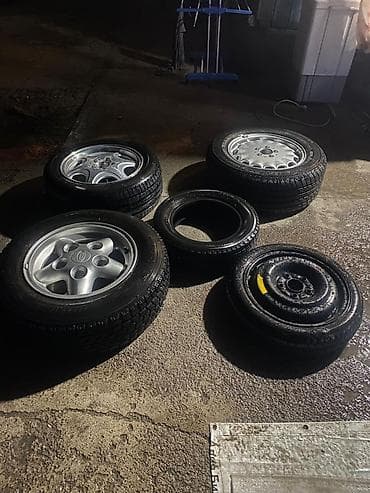покрышки на 16: Шины и диски поштучно (Land Rover, Mercedes, Yokohama, докатка) Продам — 2