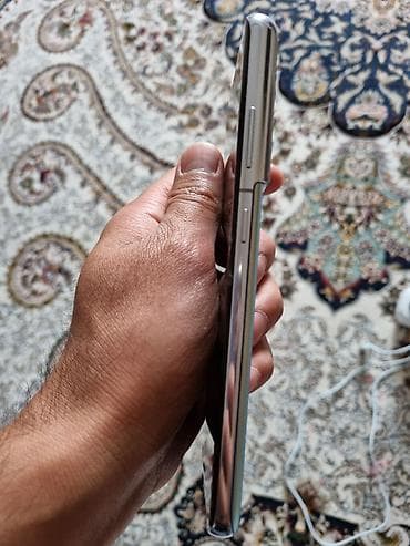 купить с 21 ультра: Samsung Galaxy S21 Ultra 5G, Б/у, 128 ГБ, цвет - Серебристый, eSIM — 4