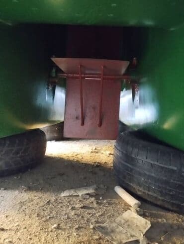 катушки на ипсум: Катамаран (педальный) из стеклопластика - Корпус: двухкорпусный — 4