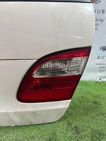 e klass: Фонарь крышки багажника правый для Mercedes‑Benz E‑Class W211 — 1