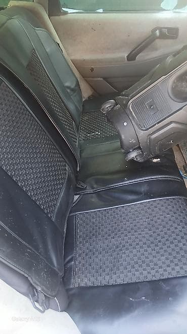 бампер пассат б3: Volkswagen Passat Variant: 1992 г., 1.8 л, Ручные, Бензин, Универсал — 1