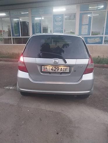 Honda: Honda Fit: 2002 г., 1.3 л, Вариатор, Бензин, Хэтчбэк — 5