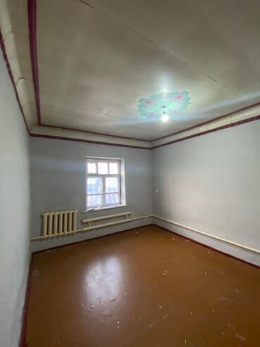 дома в таласе: 200 кв. м, 7 бөлмө, Жылытылган, Унаа токтотуучу жай, Забор, тосулган — 12