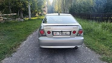 Lexus IS: 2002 г., 2 л, Механика, Бензин, Седан — 9