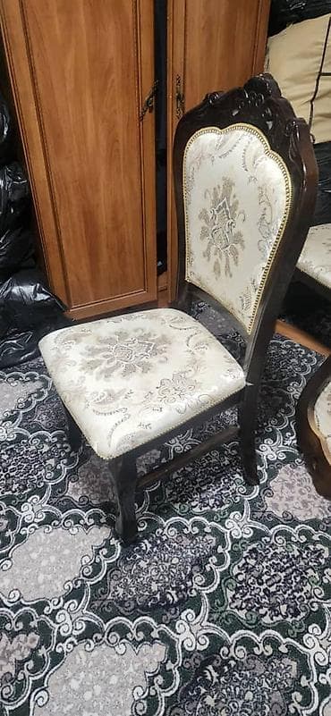 coffee table: Стол и стул для зала, цвет - Коричневый — 2