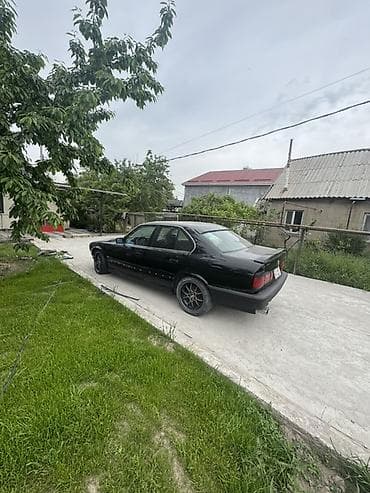 Унаа сатуу: BMW 5 series: 1993 г., 3.2 л, Кол менен иштөөчү, Бензин, Седан — 4
