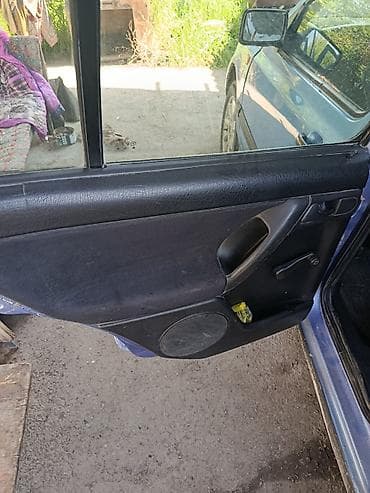 Продажа авто: Volkswagen Golf: 1992 г., Механика, Бензин, Хэтчбэк — 7