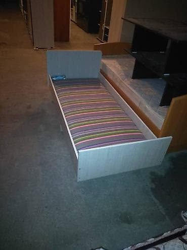 bugatti chiron: Одна спальня новая длина 180,ширина 80 — 2