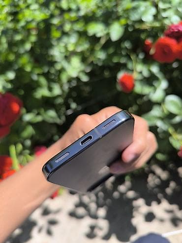 iphone kg: Google Pixel 10 Pro, Б/у, 256 ГБ, цвет - Черный, eSIM — 5