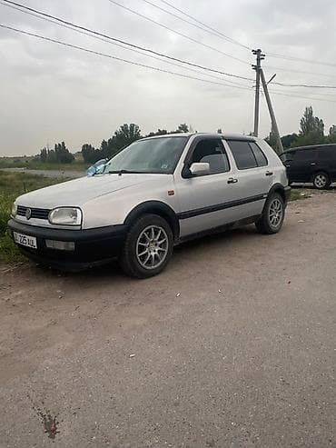 Volkswagen Golf: 1994 г., 2 л, Кол менен иштөөчү, Бензин, Хетчбек — 4