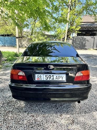 surf 185: Toyota Avensis: 1998 г., 1.6 л, Ручные, Бензин, Седан — 4