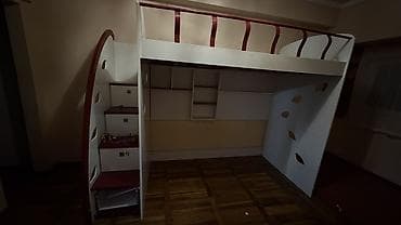 Срочно продаю Детскую двухуровневую кровать-чердак с игровым/рабочим — 2