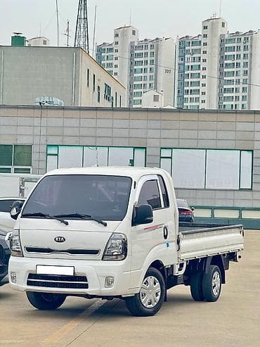 Kia BONGO: 2020 г., 2.4 л, Механика, Газ