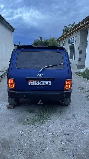 тулпар мото: ВАЗ (ЛАДА) 4x4 Niva: 2009 г., 1.7 л, Кол менен иштөөчү, Бензин, Жол тандабас — 5