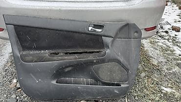 Сиденья: Дверная карта Toyota — 1