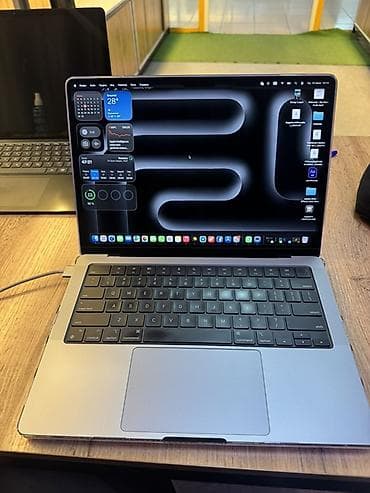 mac: Apple MacBook Pro 14" (серый космос) Состояние: Отличное АКБ: 210 — 2